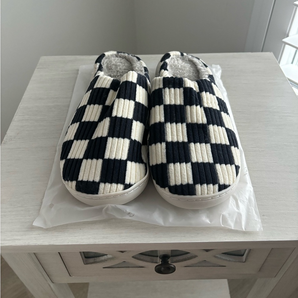 Checkered Slippers